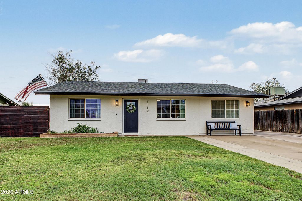 Listing photo of 2410 E Contessa St